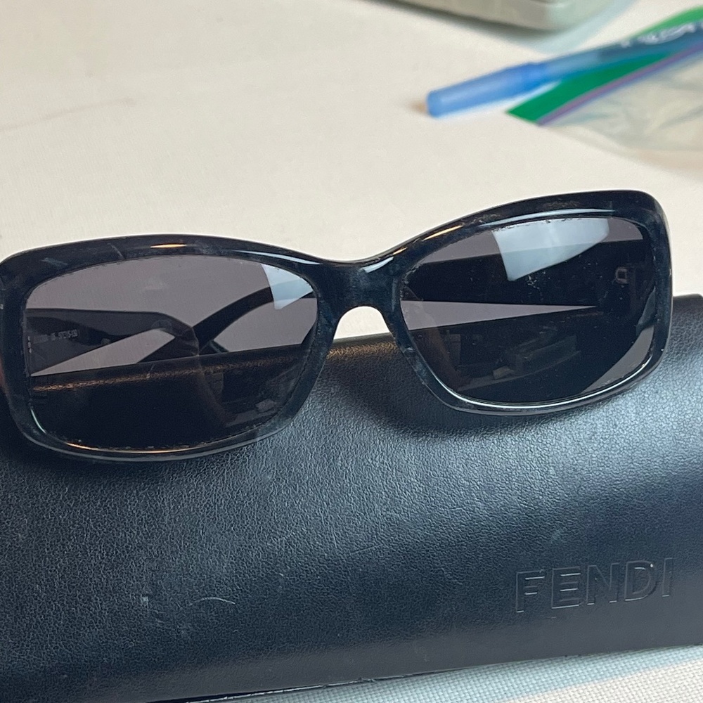 Judith Lieber Sunglasses JL 1036A 05